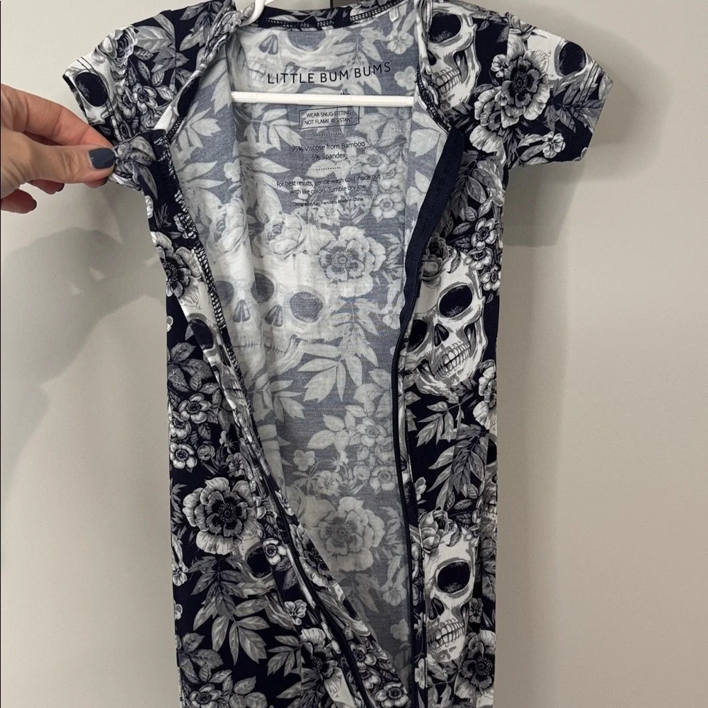 Little Bum Bums Floral Skull Print Bamboo Zippy Romper 9-12 Months EUC